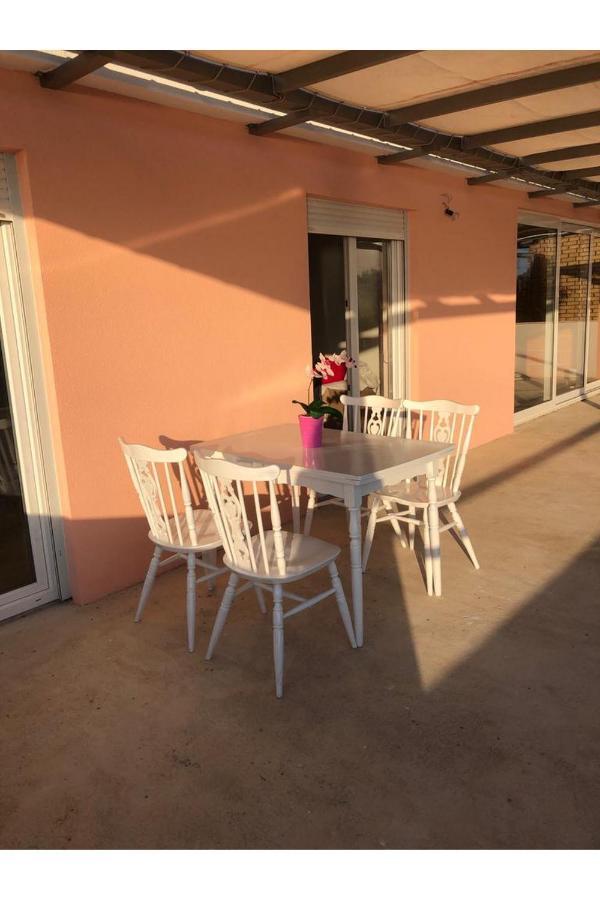 Beach Front Paradise Apartment Sukosan Exterior photo